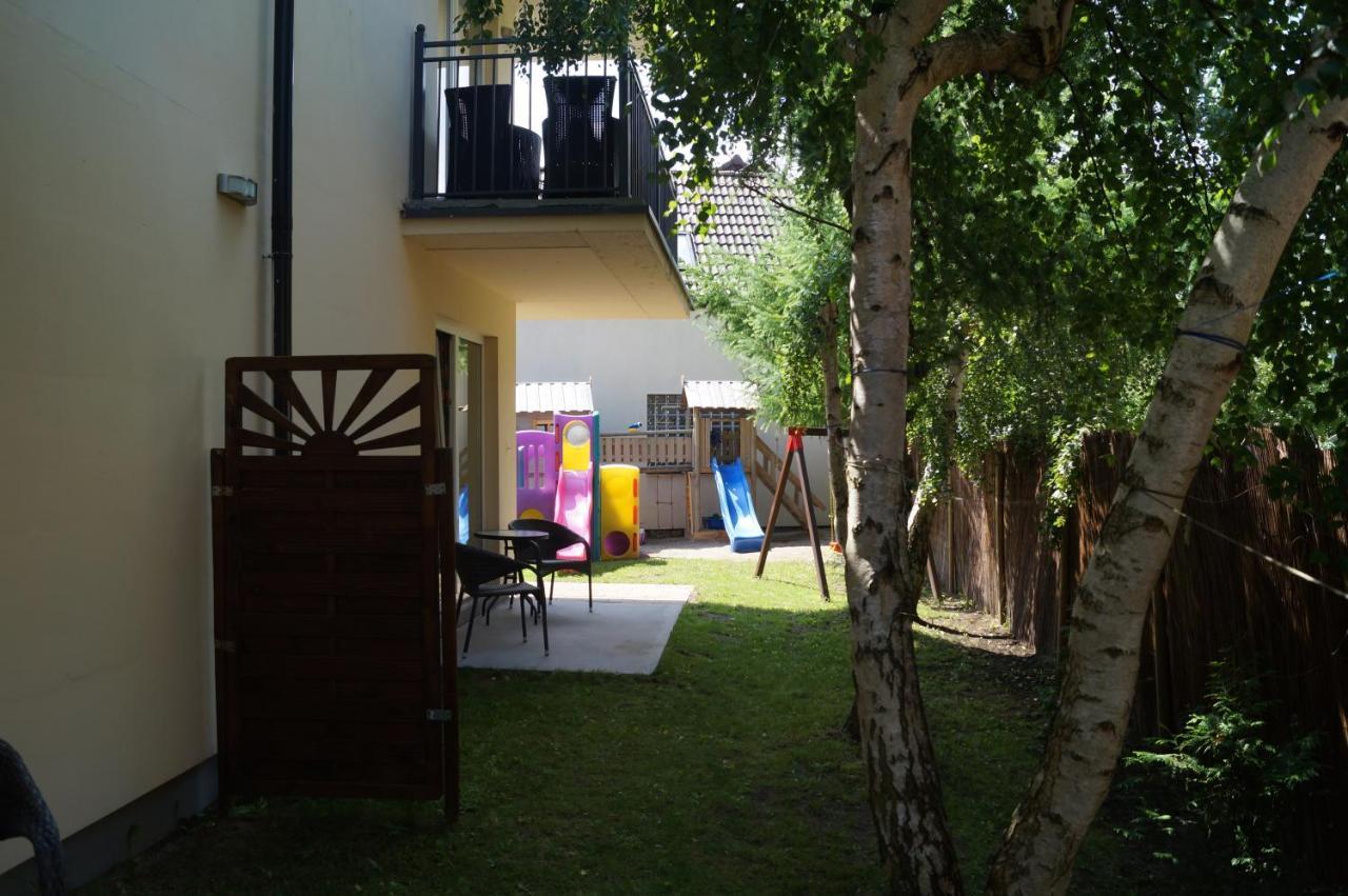 Bursztyn 2 Apartment Rewal Exterior foto