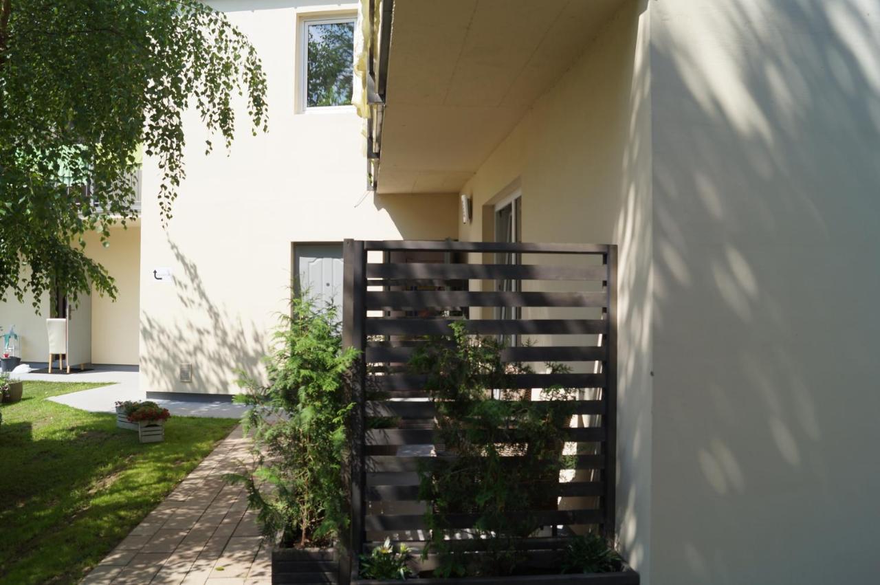 Bursztyn 2 Apartment Rewal Exterior foto